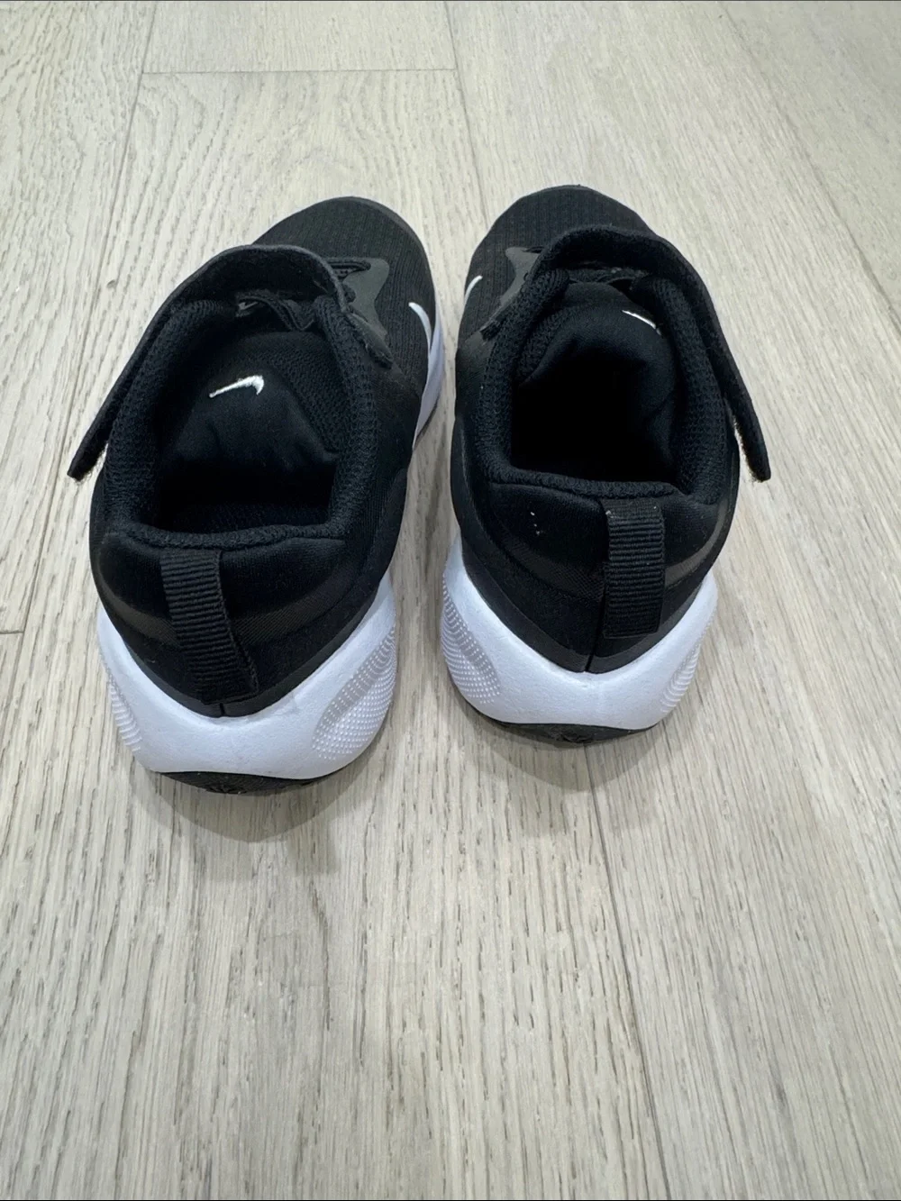 Like new condition Nike Black & White Kids Athletic Sneakers